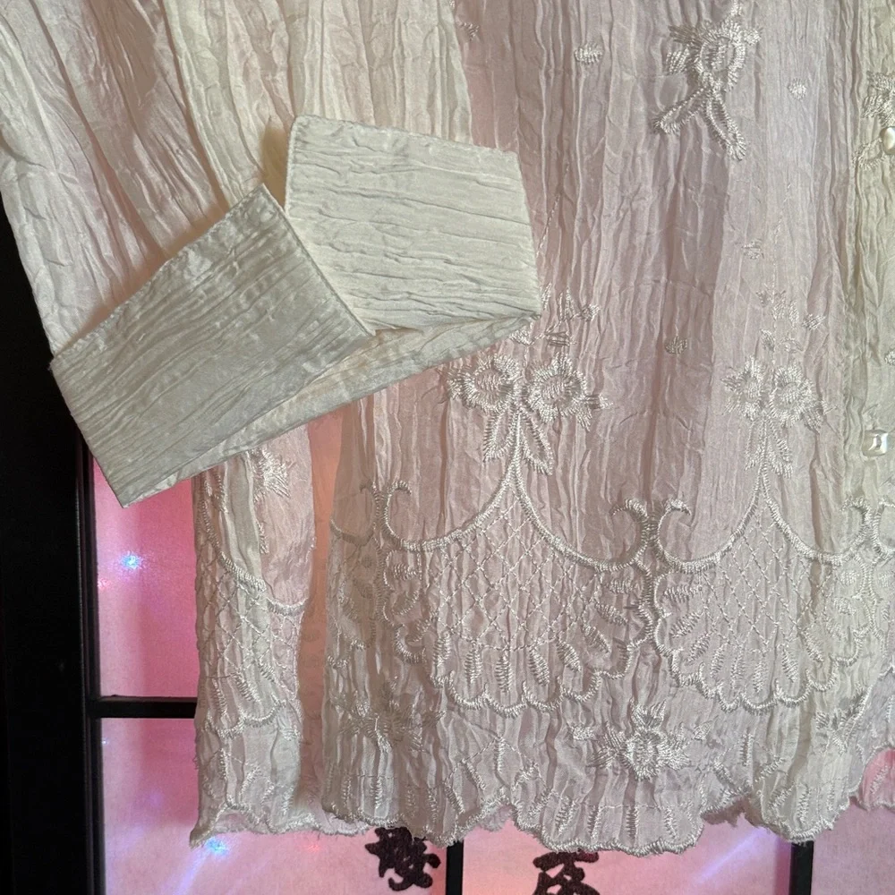NWT Coldwater Creek White Button-Down Silk Shirt with Embroidery - Picture 8 of 8